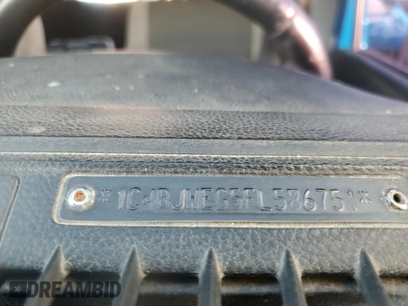 2015 Jeep Wrangler Unlimited Sahara с VIN 1C4BJWEG5FL586751, выставлен на аукционе Copart как лот 84089374 с пробегом 118 184 миль миль и Списание • Salvage title. История ставок и продаж доступна на DreamBid. Изображение 12.