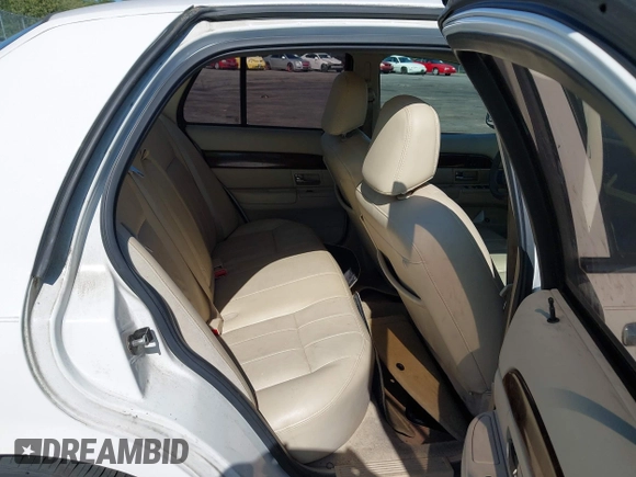 2006 Mercury Grand Marquis LS Premium z VIN 2MEFM75V46X614439, wystawiony jako IAAI lot #42319947 z przebiegiem 125 715 mil mil oraz . Historia ofert i sprzedaży dostępna na DreamBid. Obrazek 8.