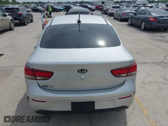 2021 Kia Rio LX with VIN 3KPA24AD1ME372886, listed as a IAAI auction lot 41876332 with 39,665 mi miles and . Bid and sale history available at DreamBid. Image 16.
