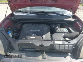 2007 Hyundai Tucson SE with VIN KM8JN12DX7U576110, listed as a IAAI auction lot 42068434 with 147,851 mi miles. Bid and sale history available at carsss.com. Image 10.
