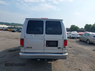2002 Ford Econoline Passenger XL с VIN 1FBSS31L22HB33221, выставлен на аукционе IAAI как лот 42613580 с пробегом 196 057 миль миль и . История ставок и продаж доступна на DreamBid. Изображение 16.