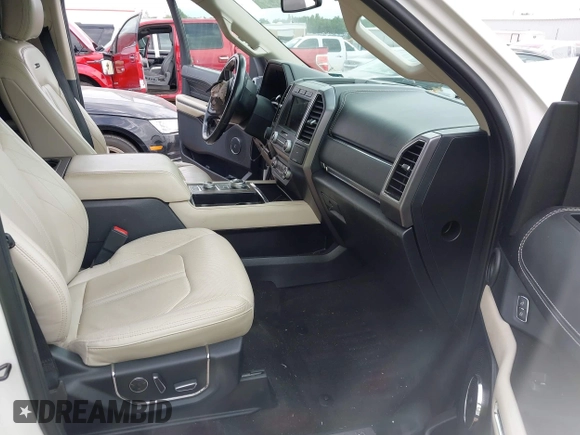 2020 Ford Expedition Platinum z VIN 1FMJU1MT0LEA73343, wystawiony jako IAAI lot #42303764 z przebiegiem 200 132 mil mil oraz . Historia ofert i sprzedaży dostępna na DreamBid. Obrazek 5.