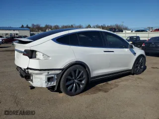 2017 Tesla Model X 90D with VIN 5YJXCBE21HF044498, listed as a Copart auction lot 49305475 with 86,064 mi miles and Salvage Title. Bid and sale history available at carsss.com. Image 3.