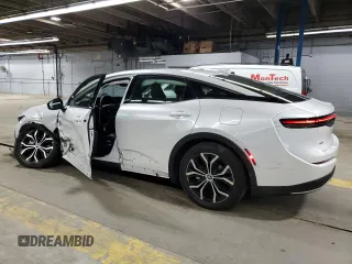 2023 Toyota Crown XLE z VIN JTDAAAAF3P3014834, wystawiony jako Copart lot #50946785 z przebiegiem 28 117 mil mil oraz Szkoda całkowita • Salvage title. Historia ofert i sprzedaży dostępna na DreamBid. Obrazek 2.