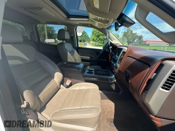2016 GMC Sierra 2500HD Denali z VIN 1GT12UE84GF183401, wystawiony jako Copart lot #60241455 z przebiegiem 163 535 mil mil oraz Szkoda całkowita • Salvage title. Historia ofert i sprzedaży dostępna na DreamBid. Obrazek 5.