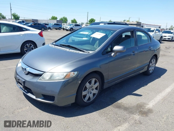 2009 Honda Civic LX z VIN 2HGFA16569H302404, wystawiony jako IAAI lot #42348074 z przebiegiem 157 897 mil mil oraz . Historia ofert i sprzedaży dostępna na DreamBid. Obrazek 2.