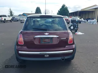 2003 MINI Hardtop with VIN WMWRC33493TC45557, listed as a IAAI auction lot 41868476 with 114,848 mi miles and . Bid and sale history available at DreamBid. Image 17.