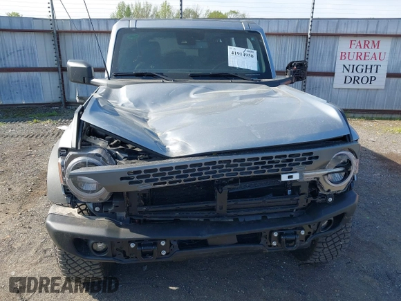 2023 Ford Bronco with VIN 1FMEE5DP2PLB52734, listed as a IAAI auction lot 41914950 with 6,485 mi miles and . Bid and sale history available at carsss.com. Image 6.