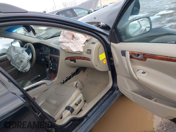 2005 Volvo XC70 with VIN YV1SZ592151179550, listed as a IAAI auction lot 41222836 with 167,857 mi miles and . Bid and sale history available at DreamBid. Image 5.