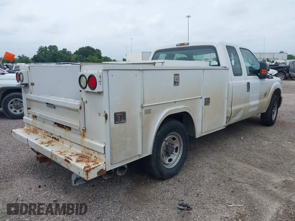 2011 Ford F-250 XL with VIN 1FT7X2AT4BEC33450, listed as a IAAI auction lot 39410571 with Not provided miles and . Bid and sale history available at DreamBid. Image 4.