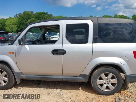 2010 Honda Element EX z VIN 5J6YH1H7XAL003727, wystawiony jako IAAI lot #42192550 z przebiegiem 178 024 mil mil oraz . Historia ofert i sprzedaży dostępna na DreamBid. Obrazek 14.