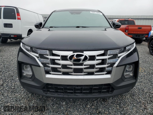 2023 Hyundai Santa Cruz SEL z VIN 5NTJB4AE5PH040492, wystawiony jako Copart lot #85614854 z przebiegiem 15 823 mil mil oraz Szkoda całkowita • Salvage title. Historia ofert i sprzedaży dostępna na DreamBid. Obrazek 5.