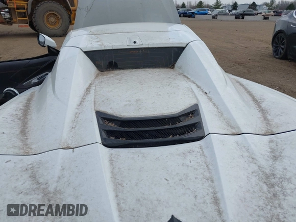 2023 Chevrolet Corvette 1LT z VIN 1G1YA3D48P5111528, wystawiony jako IAAI lot #41932326 z przebiegiem Nie podano mil oraz . Historia ofert i sprzedaży dostępna na DreamBid. Obrazek 10.