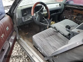 1987 Chevrolet Monte Carlo z VIN 1G1GZ11Z9HR104445, wystawiony jako Copart lot #48035825 z przebiegiem 68 929 mil mil oraz Tytuł czysty. Historia ofert i sprzedaży dostępna na DreamBid. Obrazek 8.