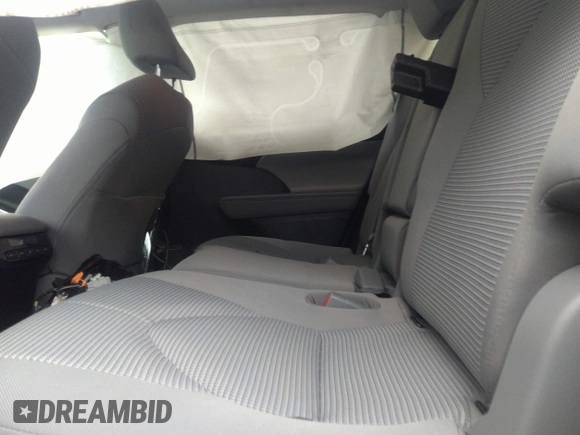 2020 Toyota Highlander LE with VIN 5TDBZRBH6LS048853, listed as a IAAI auction lot 30838868 with 2,013 mi miles and . Bid and sale history available at DreamBid. Image 8.