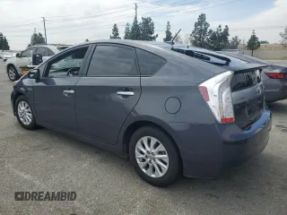 2015 Toyota Prius Advanced z VIN JTDKN3DP9F3068114, wystawiony jako Copart lot #52822755 z przebiegiem Nie podano mil oraz Szkoda całkowita • Salvage title. Historia ofert i sprzedaży dostępna na DreamBid. Obrazek 2.