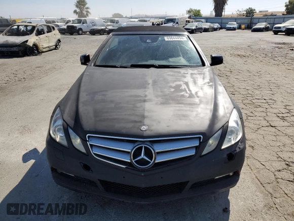 2011 Mercedes-Benz E 350 с VIN WDDKK5GF7BF084883, выставлен на аукционе Copart как лот 69844494 с пробегом 41 764 миль миль и Списание • Salvage title. История ставок и продаж доступна на DreamBid. Изображение 5.