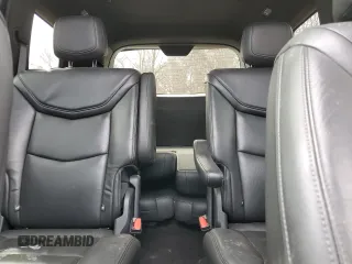 2020 Cadillac XT6 AWD Premium Luxury z VIN 1GYKPDRS6LZ178408, wystawiony jako Copart lot #49246845 z przebiegiem 194 056 mil mil oraz Czysty tytuł • Clean title. Historia ofert i sprzedaży dostępna na DreamBid. Obrazek 10.