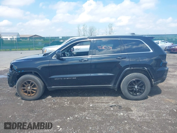 2018 Jeep Grand Cherokee Altitude z VIN 1C4RJFAG9JC508308, wystawiony jako IAAI lot #42162179 z przebiegiem 92 021 mil mil oraz . Historia ofert i sprzedaży dostępna na DreamBid. Obrazek 14.