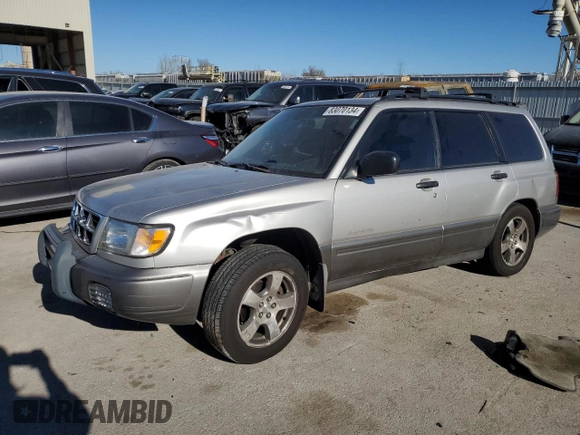1999 Subaru Forester S with VIN JF1SF6559XH747645, listed as a Copart auction lot 83070134 with 0 mi miles and Salvage Title. Bid and sale history available at carsss.com. Image 1.