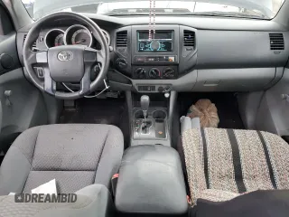 2013 Toyota Tacoma z VIN 5TFPX4EN8DX013355, wystawiony jako Copart lot #43936635 z przebiegiem 195 204 mil mil oraz Szkoda całkowita • Salvage title. Historia ofert i sprzedaży dostępna na DreamBid. Obrazek 8.