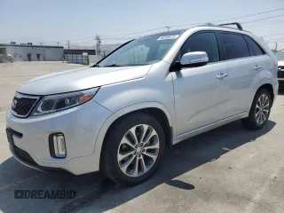 2014 Kia Sorento SX z VIN 5XYKW4A74EG547803, wystawiony jako Copart lot #58390675 z przebiegiem 138 424 mil mil oraz Szkoda całkowita • Salvage title. Historia ofert i sprzedaży dostępna na DreamBid. Obrazek 1.