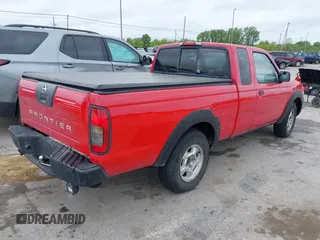 2002 Nissan Frontier z VIN 1N6DD26S92C368184, wystawiony jako IAAI lot #42329401 z przebiegiem 225 436 mil mil oraz . Historia ofert i sprzedaży dostępna na DreamBid. Obrazek 4.