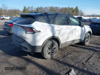 2023 Kia Sportage X-Pro Prestige z VIN 5XYK7CAF5PG034321, wystawiony jako IAAI lot #41738961 z przebiegiem 40 720 mil mil oraz . Historia ofert i sprzedaży dostępna na DreamBid. Obrazek 4.