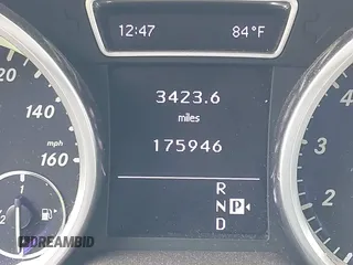 2012 Mercedes-Benz M ML 350 with VIN 4JGDA5HB1CA063846, listed as a IAAI auction lot 42032560 with 175,946 mi miles. Bid and sale history available at carsss.com. Image 15.