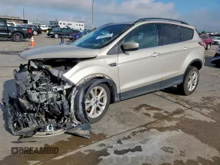 2018 Ford Escape SE z VIN 1FMCU9GD5JUC26104, wystawiony jako Copart lot #58594925 z przebiegiem Nie podano mil oraz Czysty tytuł • Clean title. Historia ofert i sprzedaży dostępna na DreamBid. Obrazek 1.