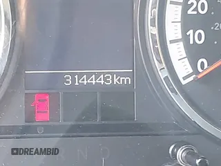 2012 Ram 2500 ST z VIN 3C6UD5CL2CG291018, wystawiony jako IAAI lot #42573010 z przebiegiem Nie podano mil oraz . Historia ofert i sprzedaży dostępna na DreamBid. Obrazek 7.