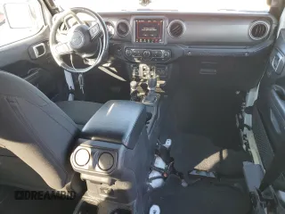 2022 Jeep Wrangler Unlimited Sport with VIN 1C4HJXDG6NW201051, listed as a Copart auction lot 42795565 with 30,197 mi miles and Salvage Title. Bid and sale history available at DreamBid. Image 8.