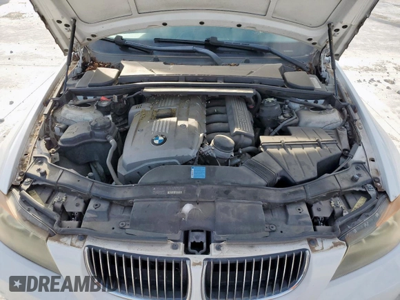 2006 BMW 3 Series 330i with VIN WBAVB33596PS16810, listed as a Copart auction lot 61655555 with 114,060 mi miles and Salvage title. Bid and sale history available at DreamBid. Image 11.