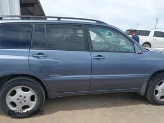 2007 Toyota Highlander w/3rd Row z VIN JTEDP21A270136538, wystawiony jako IAAI lot #41968025 z przebiegiem 112 064 mil mil oraz . Historia ofert i sprzedaży dostępna na DreamBid. Obrazek 13.