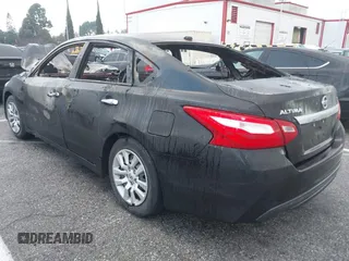 2017 Nissan Altima SV z VIN 1N4AL3AP7HC201452, wystawiony jako IAAI lot #40863286 z przebiegiem Nie podano mil oraz . Historia ofert i sprzedaży dostępna na DreamBid. Obrazek 3.