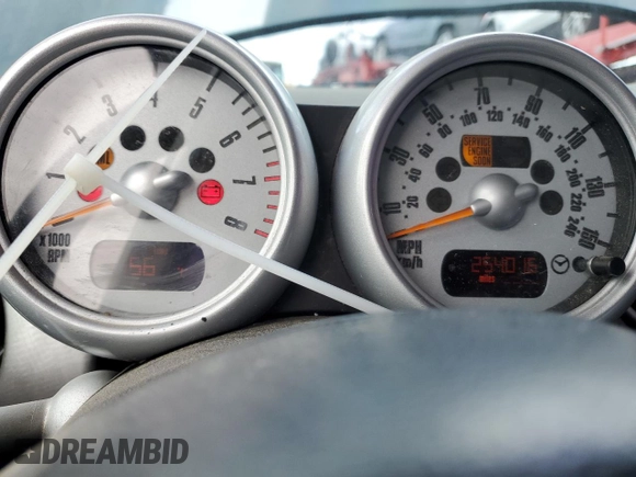 2005 MINI Hardtop S с VIN WMWRE33455TD92892, выставлен на аукционе Copart как лот 47992575 с пробегом 254 016 миль миль и Чистый • Clean title. История ставок и продаж доступна на DreamBid. Изображение 9.