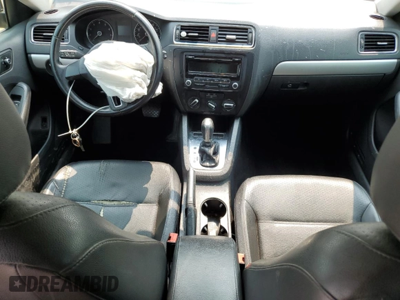 2013 Volkswagen Jetta SE with VIN 3VWDP7AJ0DM293248, listed as a Copart auction lot 58566395 with 205,773 mi miles and Salvage title. Bid and sale history available at DreamBid. Image 8.