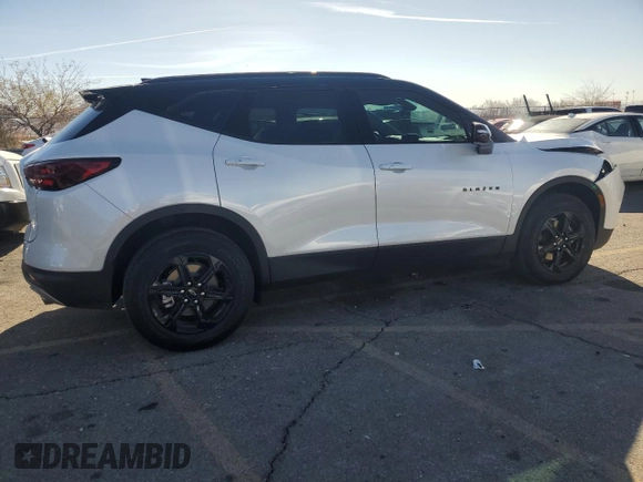 2024 Chevrolet Blazer LT with VIN 3GNKBDR4XRS226026, listed as a Copart auction lot 85322694 with 4,581 mi miles and Salvage title. Bid and sale history available at DreamBid. Image 3.