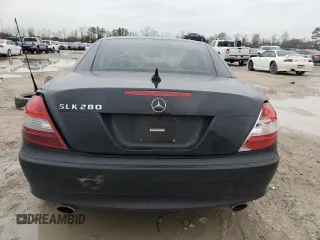 2006 Mercedes-Benz SLK 280 z VIN WDBWK54F06F106825, wystawiony jako Copart lot #88757115 z przebiegiem 71 383 mil mil oraz Szkody całkowita. Historia ofert i sprzedaży dostępna na DreamBid. Obrazek 11.