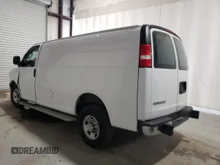 2022 Chevrolet Express Cargo with VIN 1GCWGAFP4N1222428, listed as a Copart auction lot 63829195 with 30,685 mi miles and Clean title. Bid and sale history available at DreamBid. Image 2.