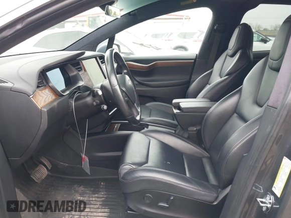 2019 Tesla Model X 75D with VIN 5YJXCDE24KF152150, listed as a IAAI auction lot 42015311 with 1 mi miles. Bid and sale history available at carsss.com. Image 5.