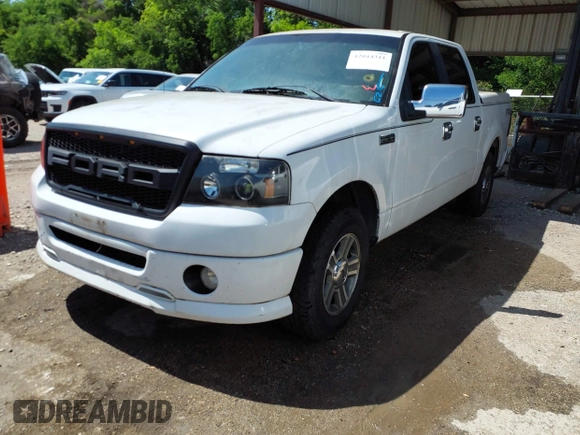 2008 Ford F-150 XLT z VIN 1FTPW12V78KE06868, wystawiony jako IAAI lot #42044311 z przebiegiem Nie podano mil oraz . Historia ofert i sprzedaży dostępna na DreamBid. Obrazek 18.