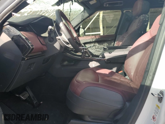 2024 Land Rover Range Rover Sport Dynamic SE with VIN SAL1L9FU4RA185843, listed as a Copart auction lot 82777484 with 4,880 mi miles and Salvage Title. Bid and sale history available at DreamBid. Image 7.