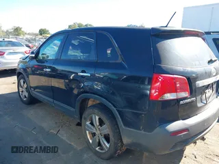 2013 Kia Sorento EX with VIN 5XYKUDA22DG412022, listed as a IAAI auction lot 40567674 with 177,189 mi miles. Bid and sale history available at carsss.com. Image 14.