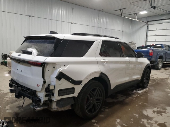 2025 Ford Explorer ST with VIN 1FMWK8GCXSGB06657, listed as a Copart auction lot 45223645 with 2,035 mi miles and Salvage Title. Bid and sale history available at carsss.com. Image 3.