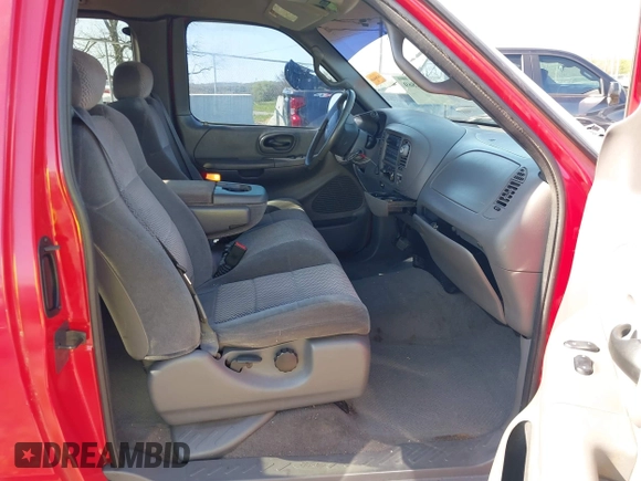 2001 Ford F-150 XL z VIN 2FTRX08L61CA98169, wystawiony jako IAAI lot #41952869 z przebiegiem 350 750 mil mil oraz . Historia ofert i sprzedaży dostępna na DreamBid. Obrazek 5.