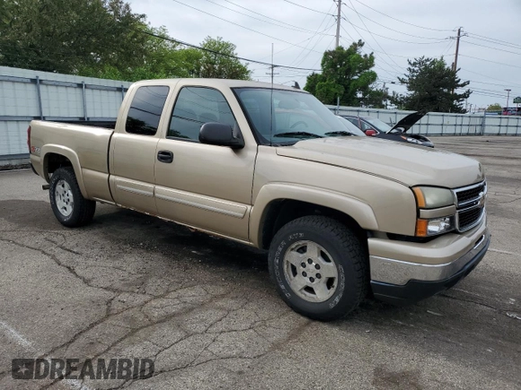 2006 Chevrolet Silverado 1500 LT2 with VIN 1GCEK19B06Z179607, listed as a Copart auction lot 55484885 with 193,003 mi miles and Salvage Title. Bid and sale history available at DreamBid. Image 4.