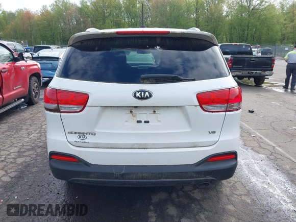 2017 Kia Sorento LX with VIN 5XYPGDA54HG221439, listed as a IAAI auction lot 42218760 with 152,475 mi miles and . Bid and sale history available at carsss.com. Image 16.