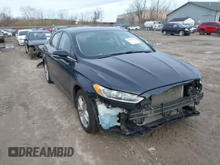 2014 Ford Fusion SE with VIN 3FA6P0H72ER222639, listed as a IAAI auction lot 41957789 with 201,464 mi miles. Bid and sale history available at carsss.com. Image 1.