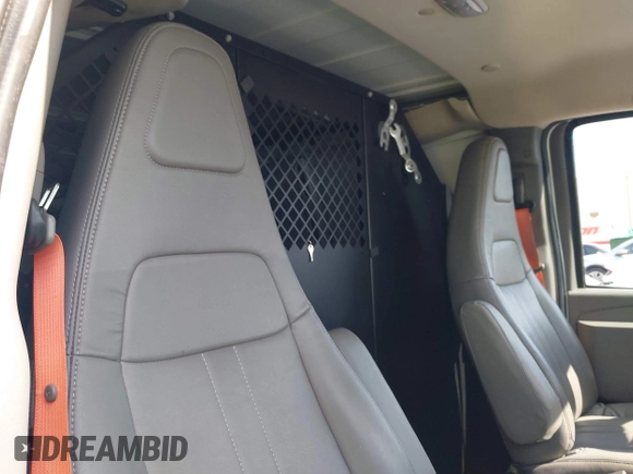 2017 GMC Savana Cargo Van with VIN 1GTW7AFFXH1178804, listed as a IAAI auction lot 42169963 with 157,851 mi miles. Bid and sale history available at carsss.com. Image 8.